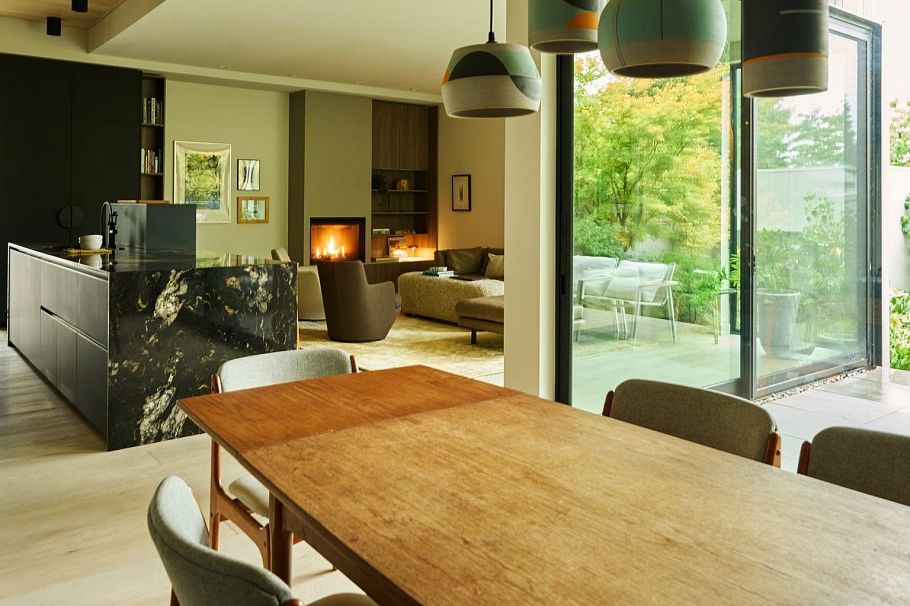 1191 Wellington Drive North Vancouver, BC - 27
