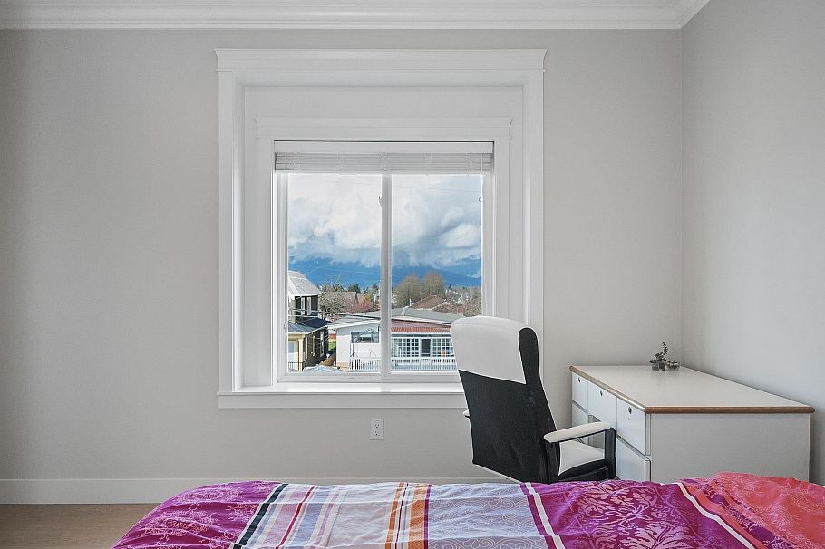 2627 E 41st Avenue Vancouver, BC - 13