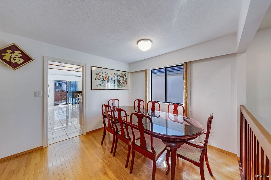 3056 E 28th Avenue Vancouver, BC - 13