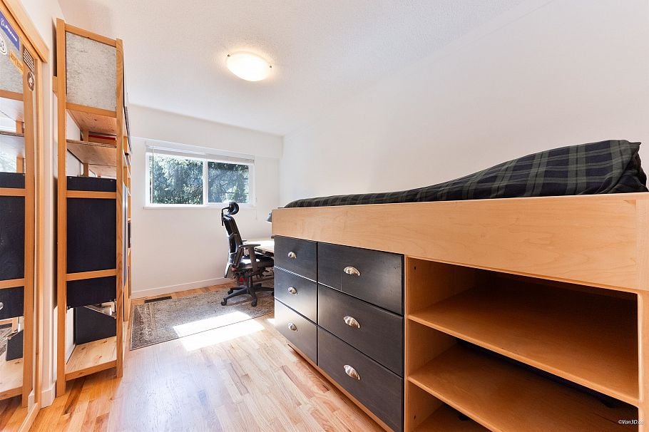 4482 Cove Cliff Road North Vancouver, BC - 22