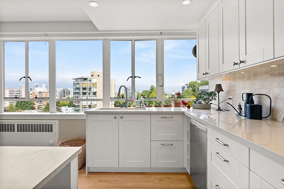 825 1445 Marpole Avenue Vancouver, BC - 19