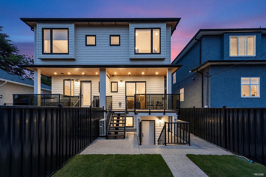 3155 E. 52nd Avenue Vancouver, BC - 33