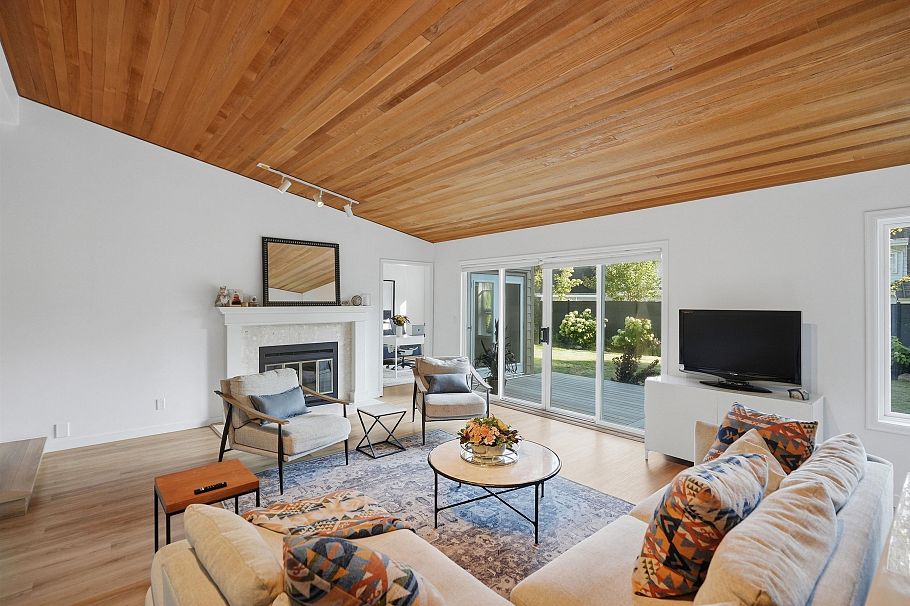 2207 Tanager Place North Vancouver, BC - 8