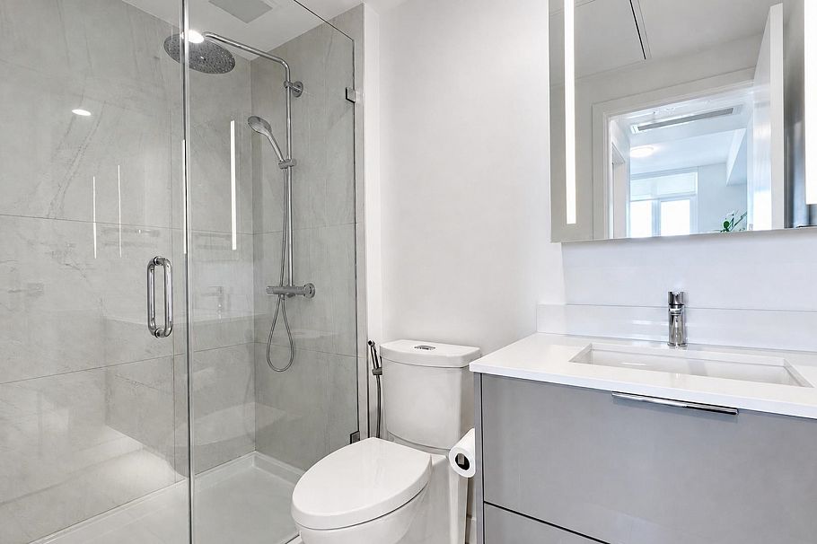 1803 1401 Hunter Street North Vancouver, BC - 17