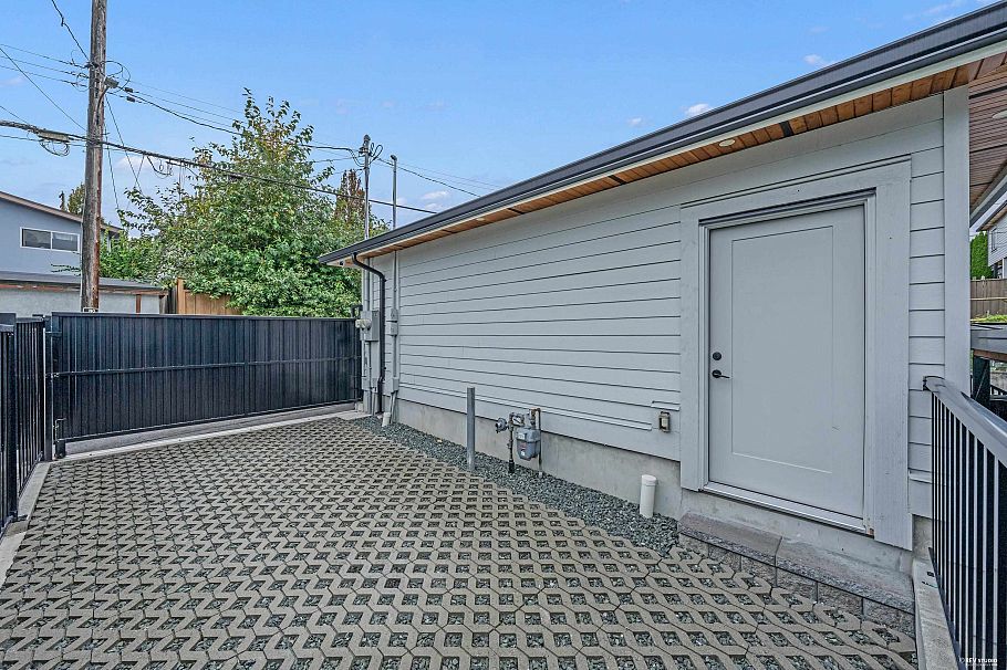 3180 Graveley Street Vancouver, BC - 38
