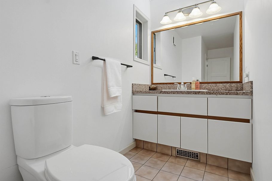 2207 Tanager Place North Vancouver, BC - 26