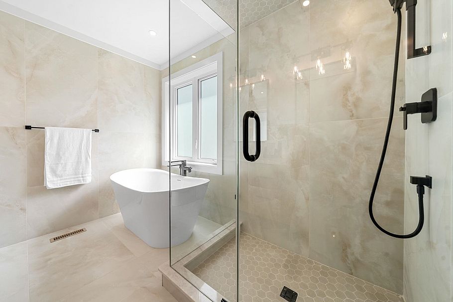 1511 Burrill Avenue North Vancouver, BC - 26