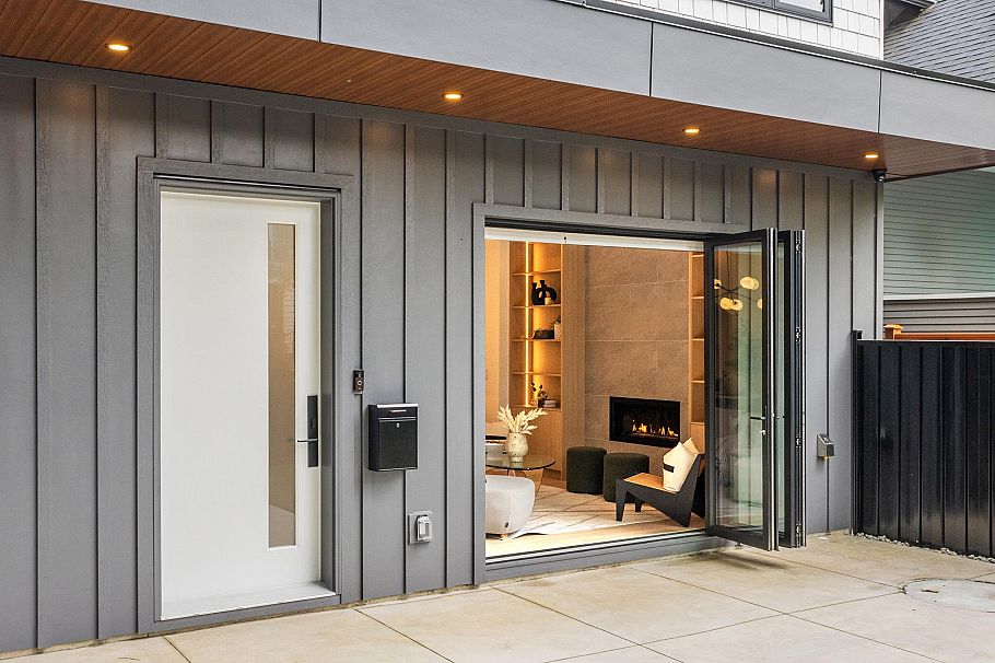 1 3873 W 22nd Avenue Vancouver, BC - 2