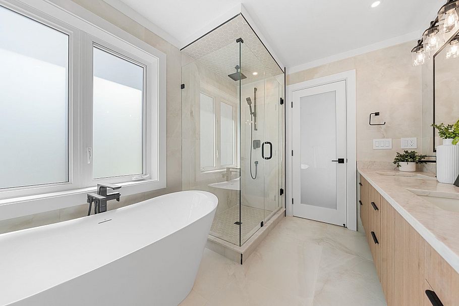 1511 Burrill Avenue North Vancouver, BC - 27