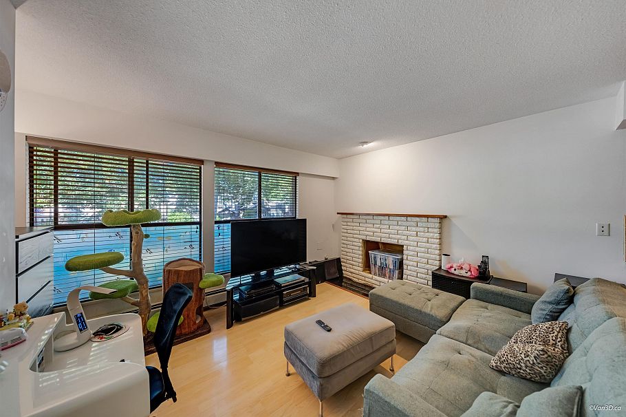 3056 E 28th Avenue Vancouver, BC - 26