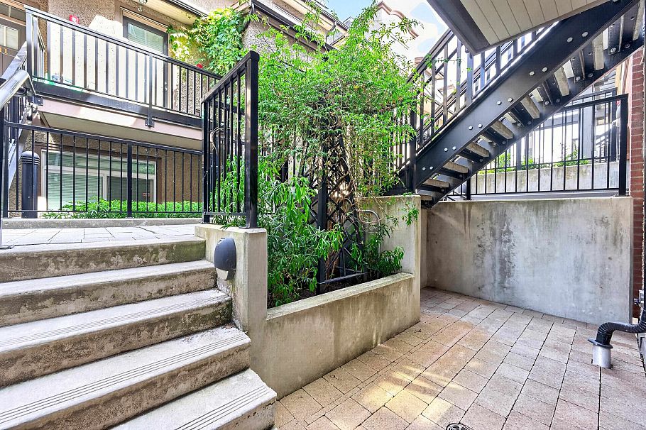 7523 Yukon Street Vancouver, BC - 15