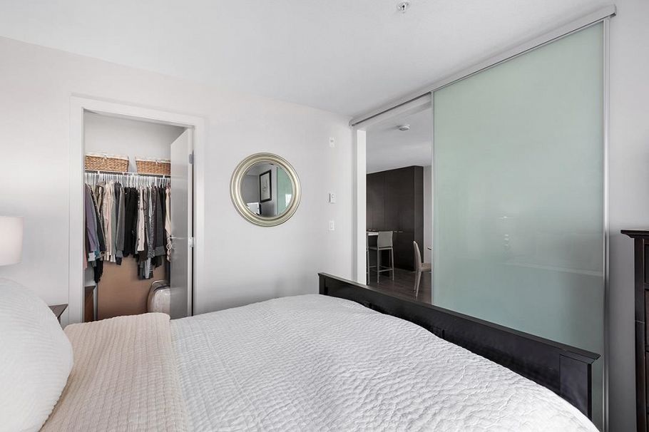 301 1673 Lloyd Avenue North Vancouver, BC - 12