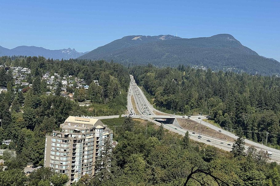 2704 1401 Hunter Street North Vancouver, BC - 4