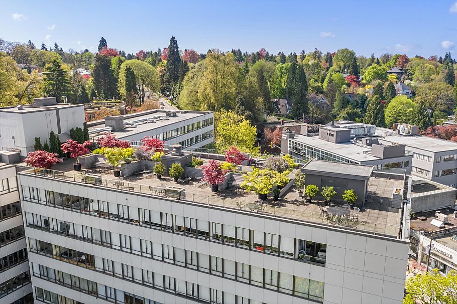 825 1445 Marpole Avenue Vancouver, BC - 2