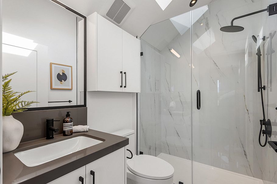 1 3873 W 22nd Avenue Vancouver, BC - 29