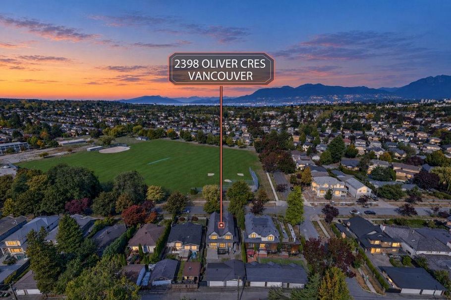 2398 Oliver Crescent Vancouver, BC - 2