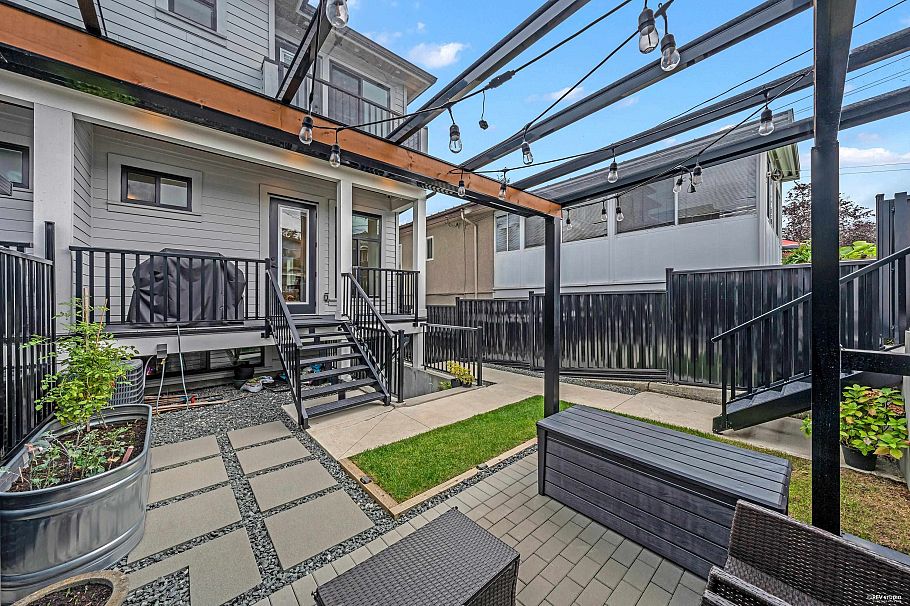 3180 Graveley Street Vancouver, BC - 35