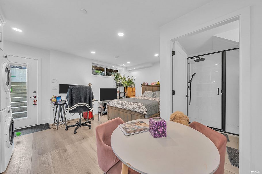 3180 Graveley Street Vancouver, BC - 29