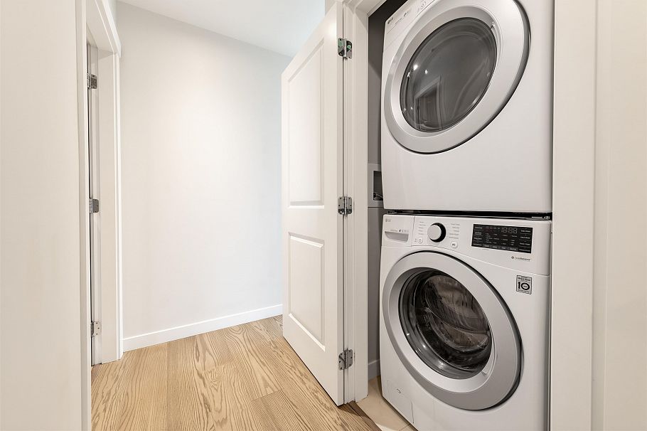 909 3533 Ross Drive Vancouver, BC - 30