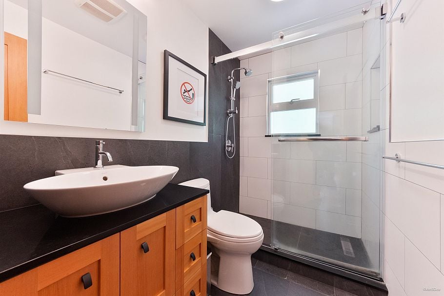 4482 Cove Cliff Road North Vancouver, BC - 21