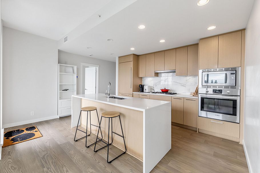 909 3533 Ross Drive Vancouver, BC - 16
