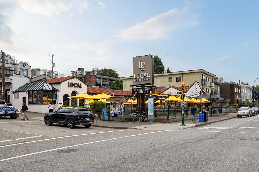 201 1425 Cypress Street Vancouver, BC - 31