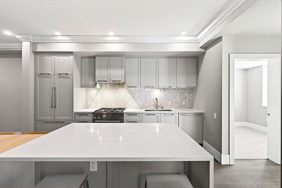 7523 Yukon Street Vancouver, BC - 5