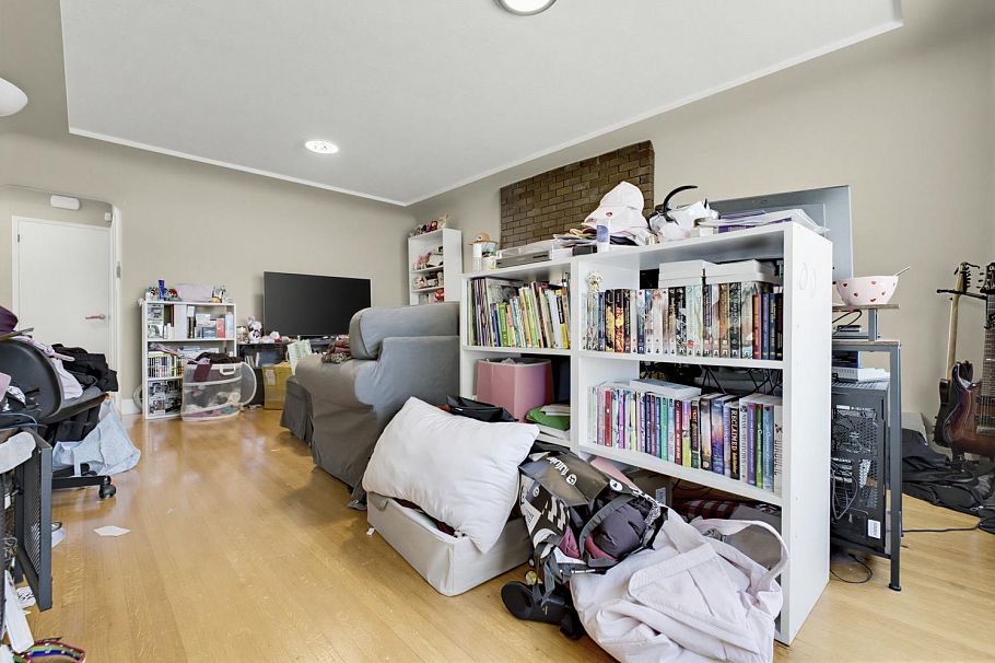 1280 E 27th Avenue Vancouver, BC - 3