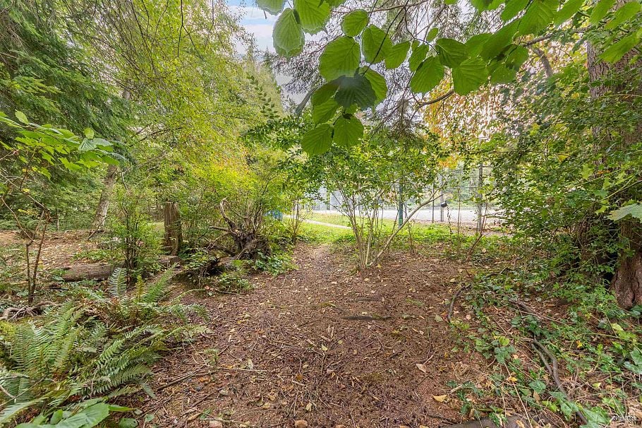 4482 Cove Cliff Road North Vancouver, BC - 39