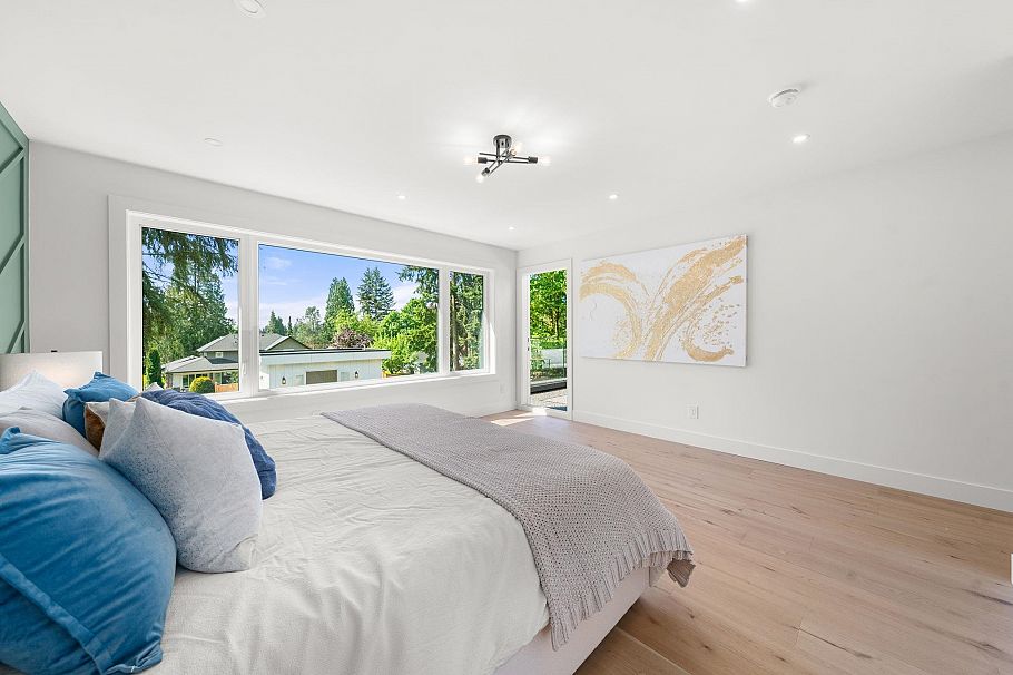 1511 Burrill Avenue North Vancouver, BC - 23