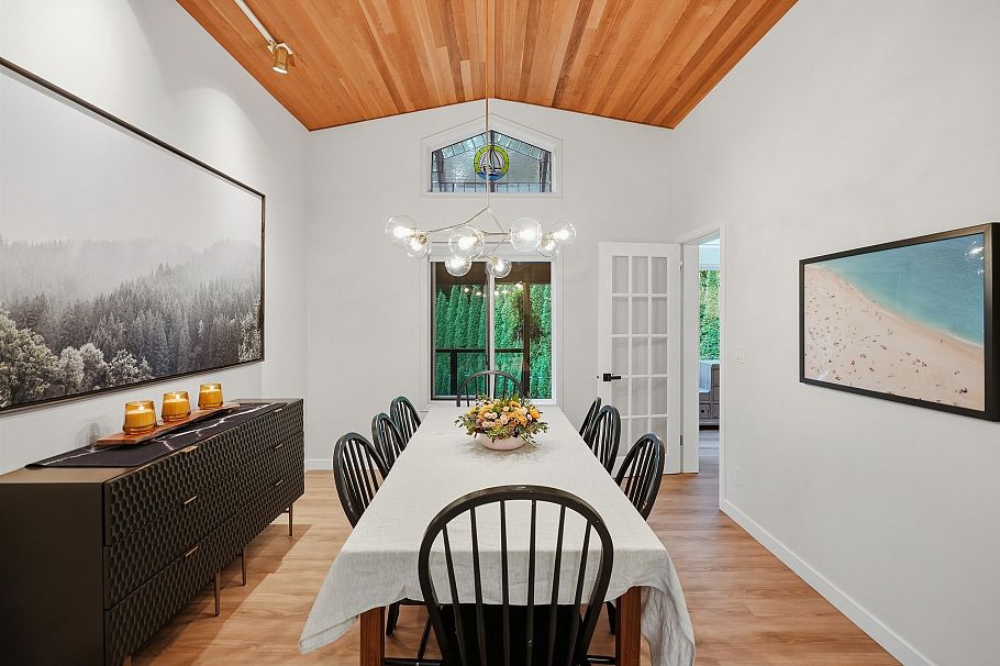 2207 Tanager Place North Vancouver, BC - 16