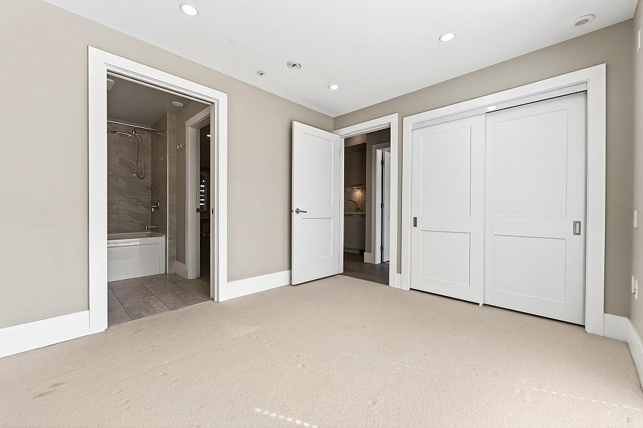 7523 Yukon Street Vancouver, BC - 8
