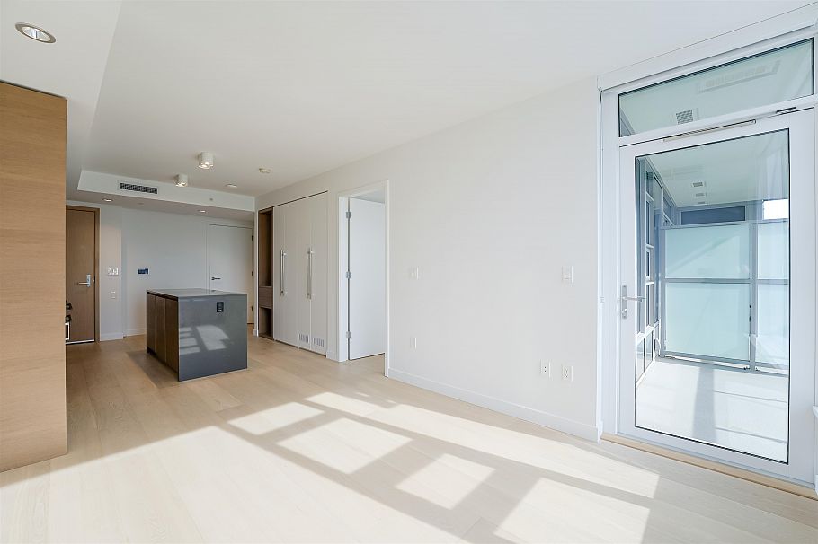 2710 1289 Hornby Street Vancouver, BC - 13