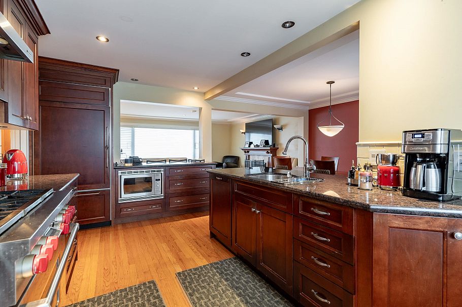 5570 Baillie Street Vancouver, BC - 6