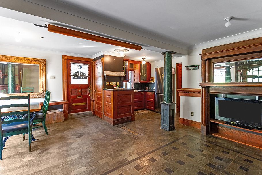 1663 Adanac Street Vancouver, BC - 27