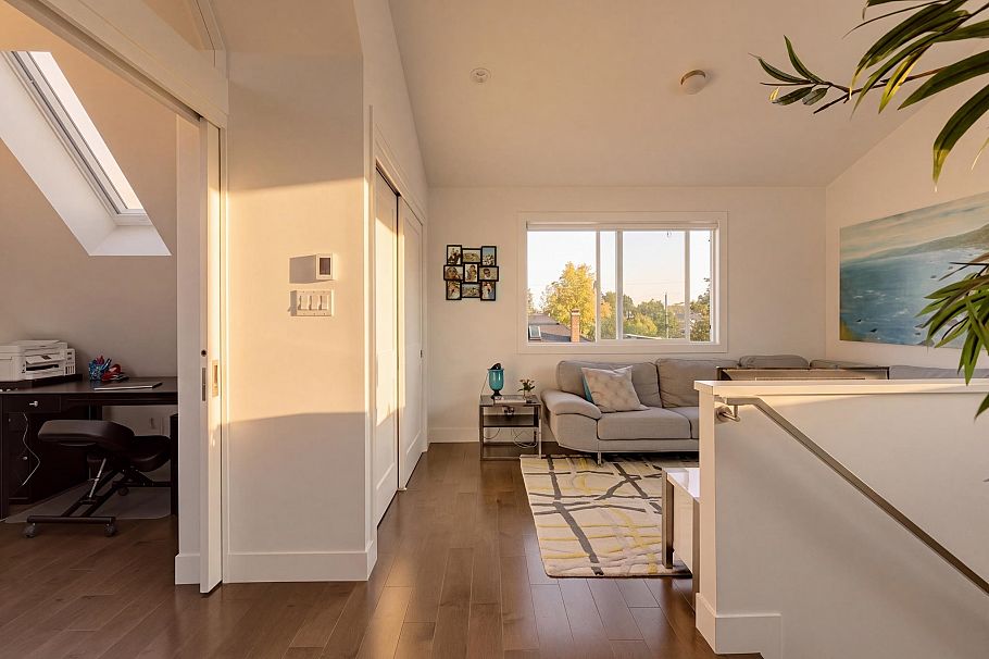3328 W 7th Avenue Vancouver, BC - 26