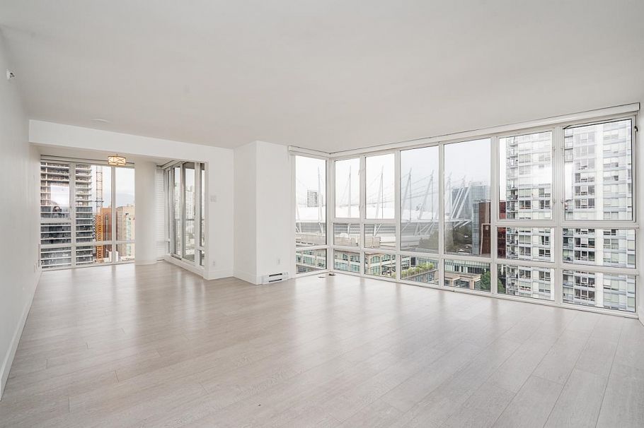 2001 930 Cambie Street Vancouver, BC - 10