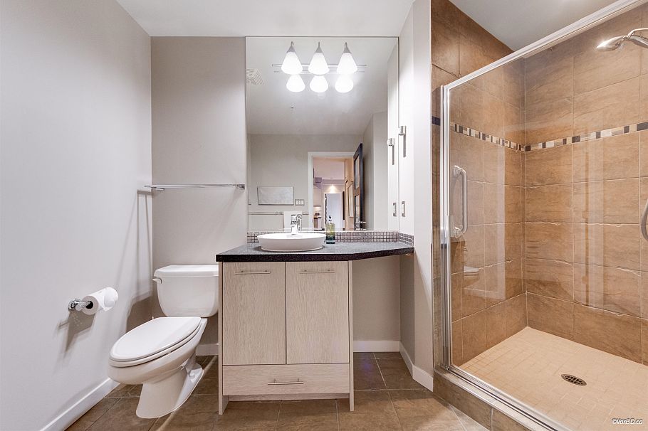 210 530 Raven Woods Drive North Vancouver, BC - 16