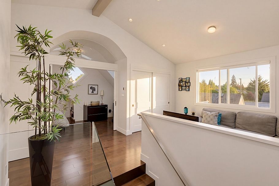 3328 W 7th Avenue Vancouver, BC - 22
