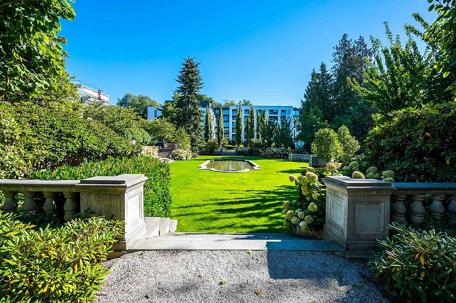 311 1561 W 57th Avenue Vancouver, BC - 25