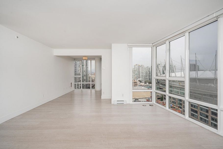 2001 930 Cambie Street Vancouver, BC - 13