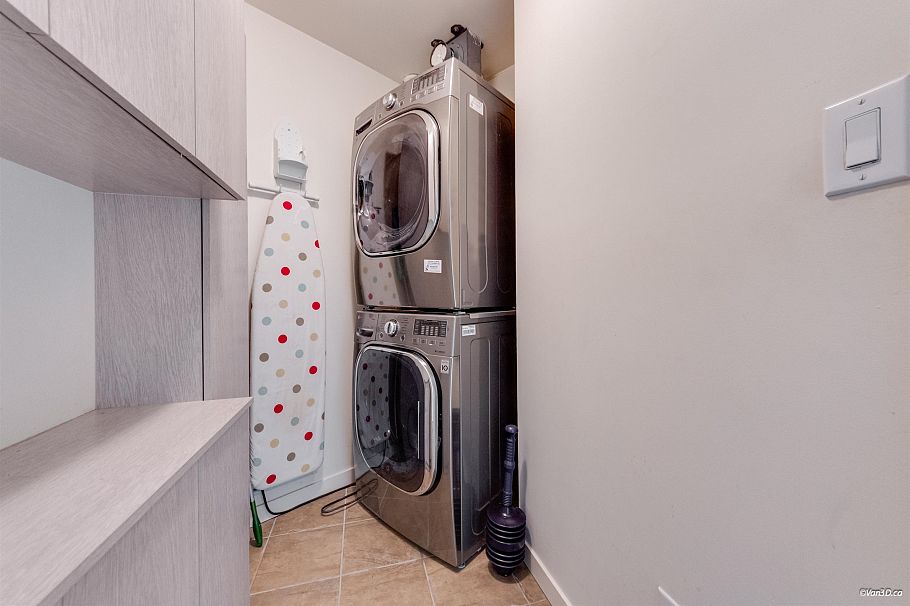 210 530 Raven Woods Drive North Vancouver, BC - 15