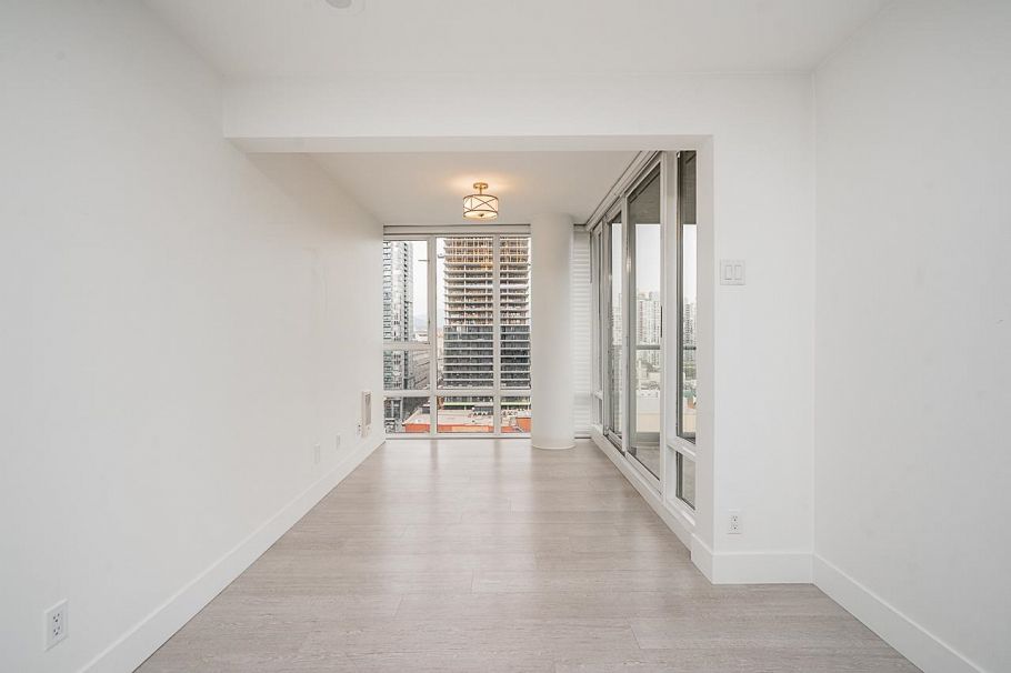 2001 930 Cambie Street Vancouver, BC - 15