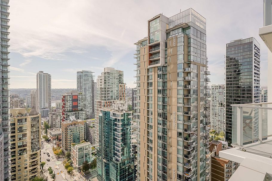 2710 1289 Hornby Street Vancouver, BC - 18