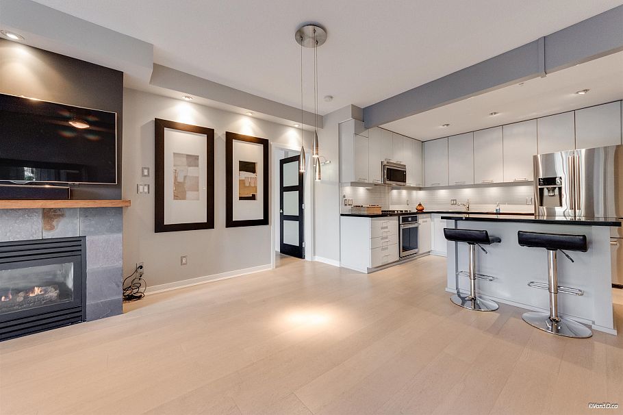 210 530 Raven Woods Drive North Vancouver, BC - 8