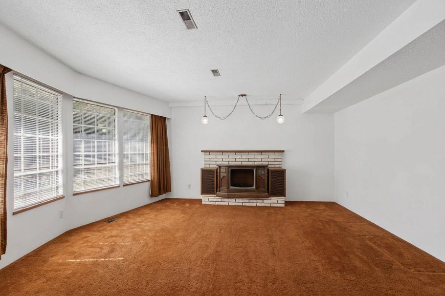 2671 E 41st Avenue Vancouver, BC - 18