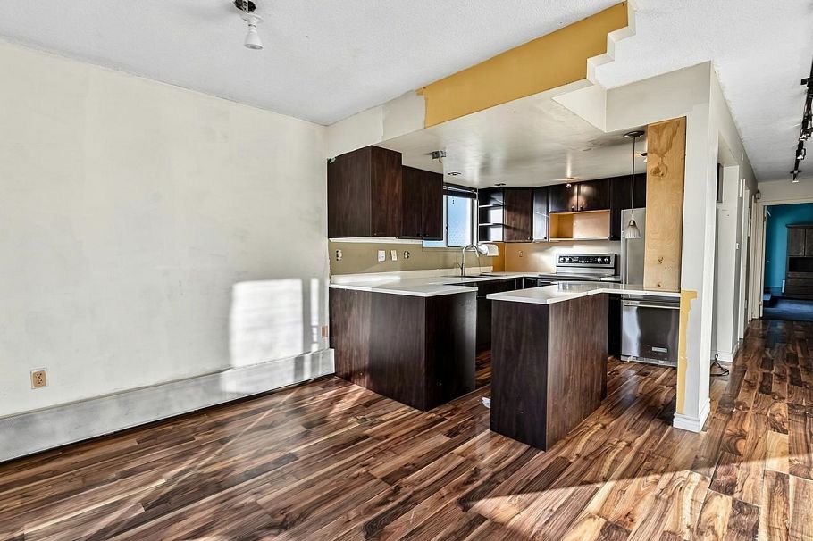 701 1165 Burnaby Street Vancouver, BC - 4