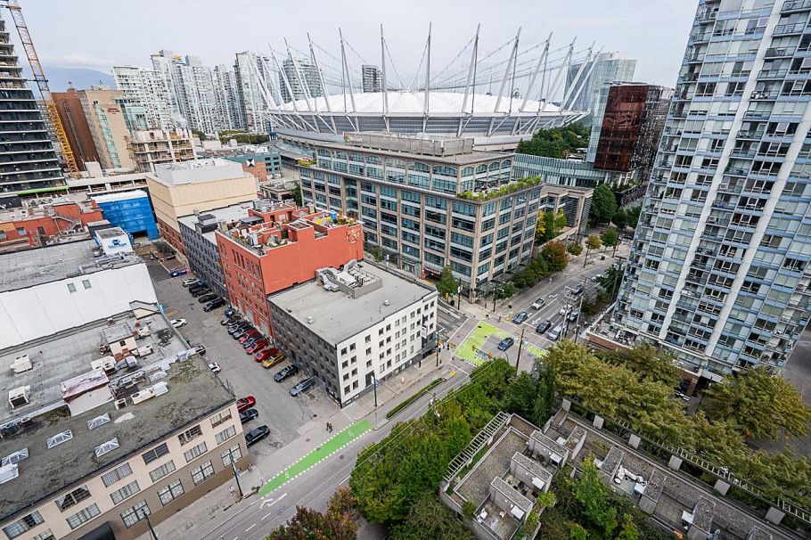 2001 930 Cambie Street Vancouver, BC - 37