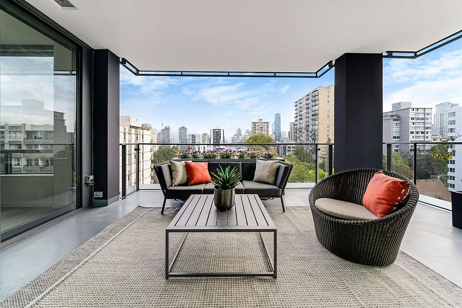 901 1171 Jervis Street Vancouver, BC - 2