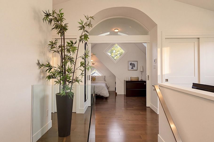 3328 W 7th Avenue Vancouver, BC - 23